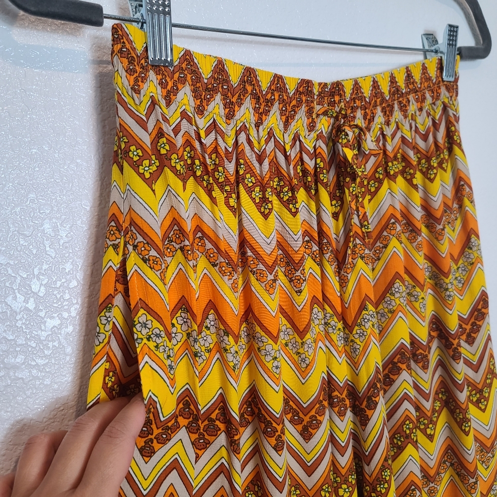 SWF Brisk Wide Leg Pants In Sol Chevron Yellow Size Small - Picture 7 of 8